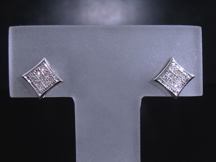 Joe Rodeo 10K 6mmホワイトゴールド ピアス　ダイヤモンド０．０８ｃｔ　ER-1911