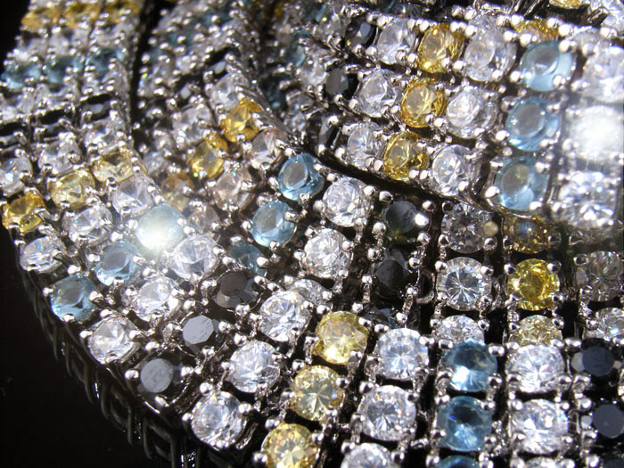 SVハイクラス　４カラーBLING３連テニスチェーン