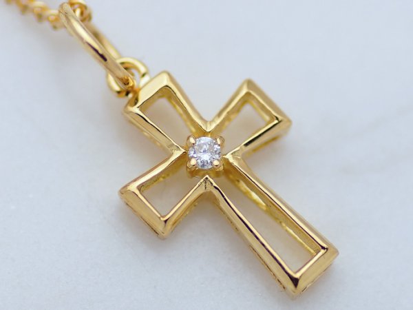 画像1: K18 イエローゴールド ダイヤモンド0.02ct クロス　ペンダント　18金 18k ネックレス デザイン (1)