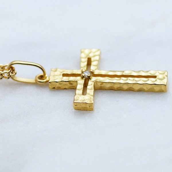 画像4: K18 イエローゴールド メンズ ダイヤモンド0.01ct クロス テクスチャー加工 ネックレスペンダントチェーンセット 18金 ネックレス※チェーン長さ40cm.45cm.50cmからお選び頂けます (4)