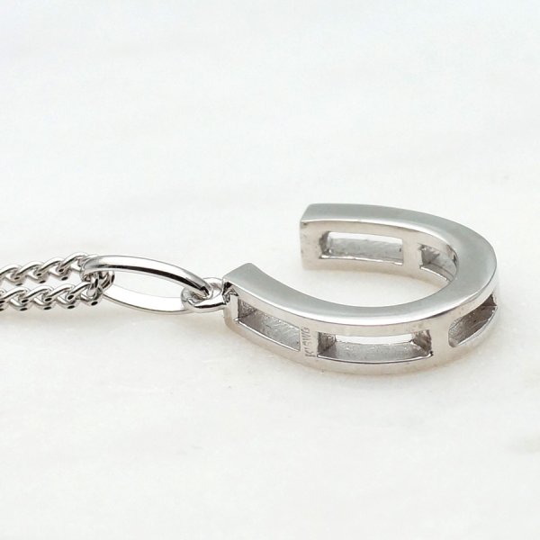 画像3: K18 ホワイトゴールド メンズ ホースシュー ペンダントチェーンセット 18金 ネックレス※チェーン長さ40cm.45cm.50cmからお選び頂けます (3)