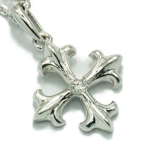 画像2: K18 ダイヤモンド ホワイトゴールド リリー クロス ペンダント (2)